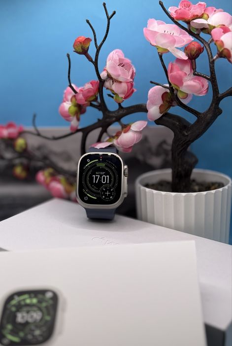 ГАРАНЦИОНЕН!Apple Watch Ultra 3, GPS, Cellular, Natural Titanium 49mm,