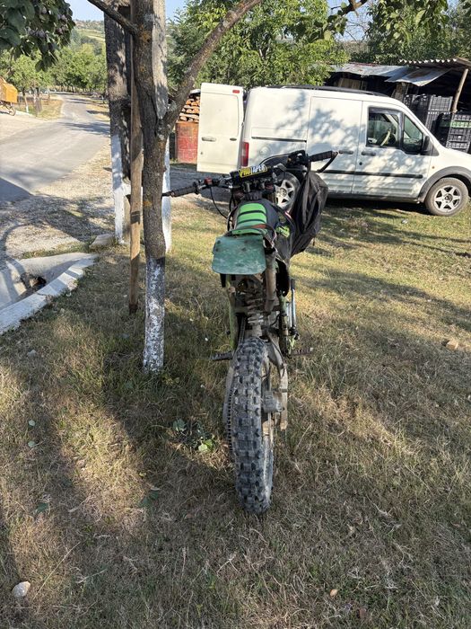 Vând cross 150cc