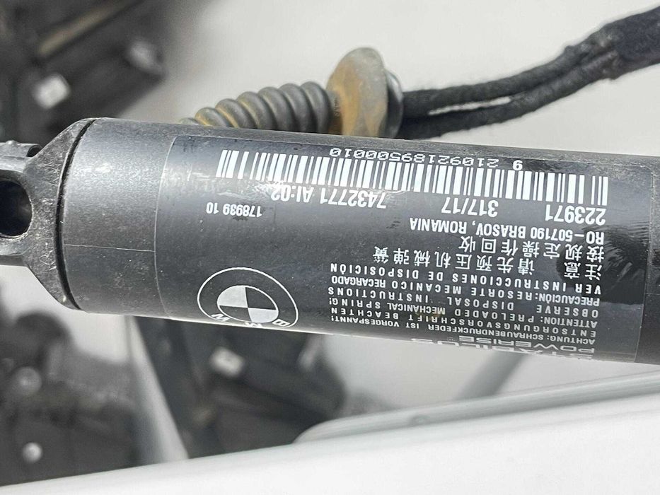 Амортесьори багажник BMW 2er F46 LCI