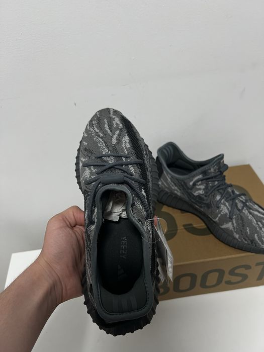 Adidas Yeezy Boost 350 V2 Dark Salt