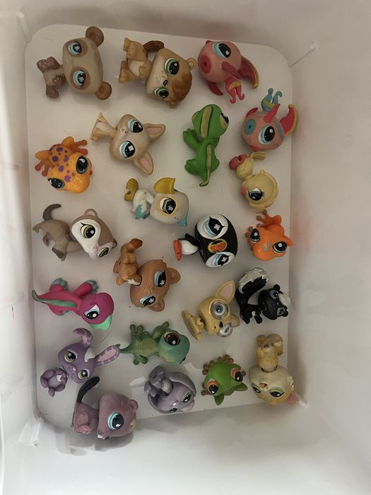 Дом и фигурки Petshops