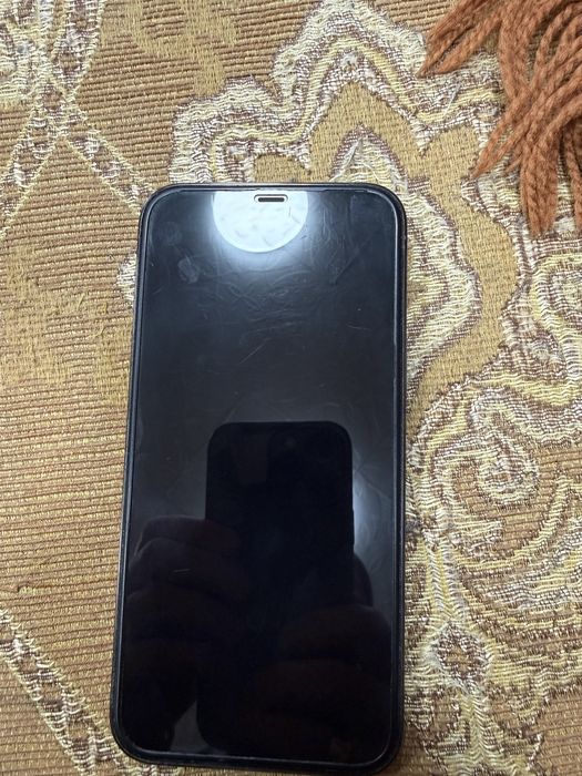 Продам айфон 12 про мах