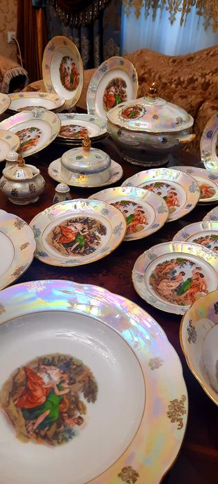 Столовый сервиз. Мадонна."Золотая шишка"Антиквариат. ГДР "KAXLA"