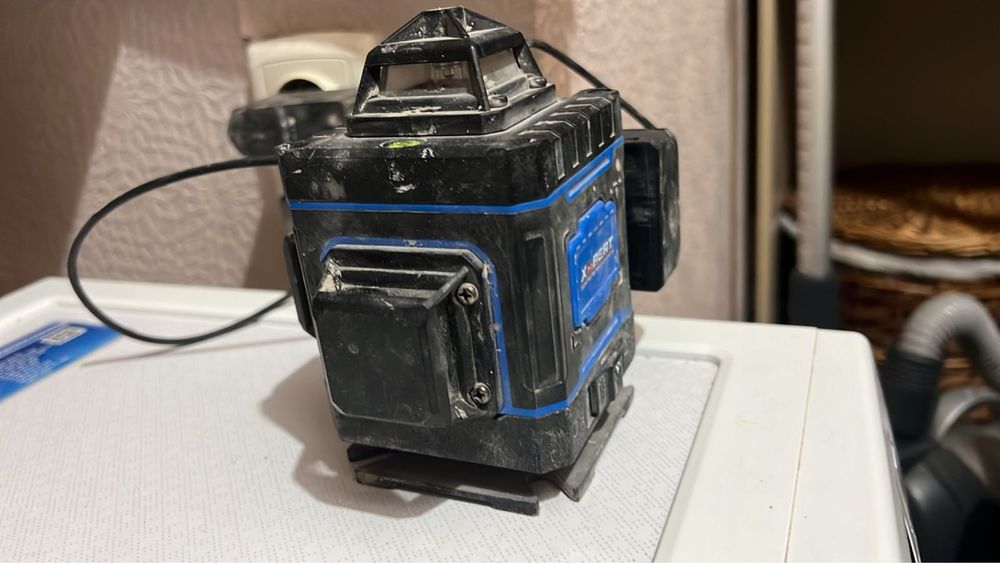 Лазерный уровень