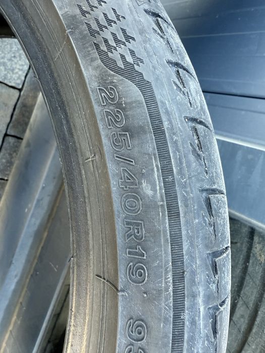 4 броя летни 225/40/19 Bridgestone Дот 23г
