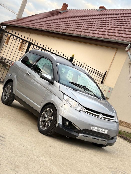 Aixam crosover microcar ligier chatenet jdm xev tazari