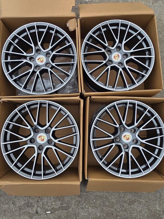 Jante noi Porsche Cayene R20 intr-o latime