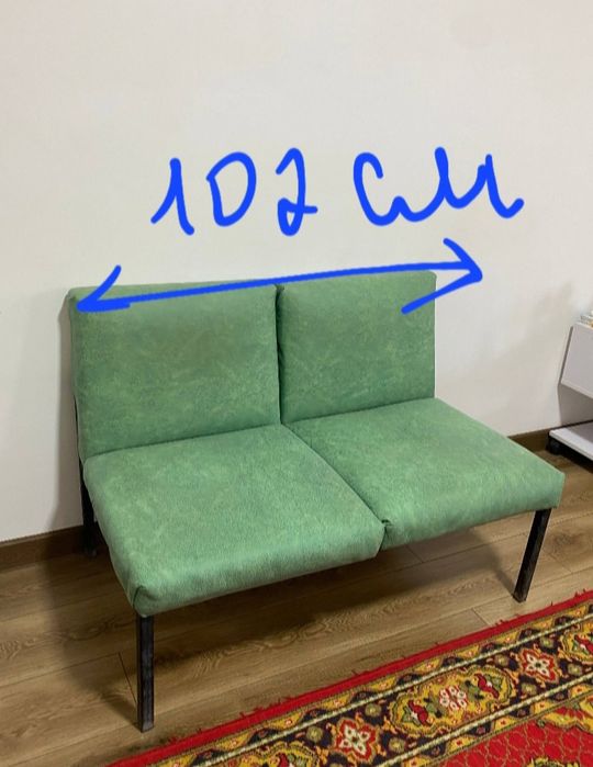 Продам диванчик, в отличном состоянии.