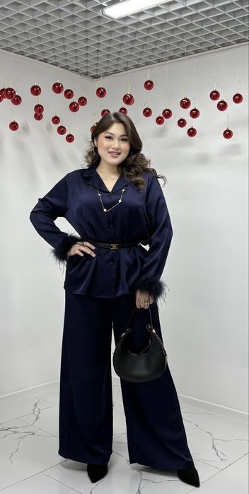 Продам нарядную двойку