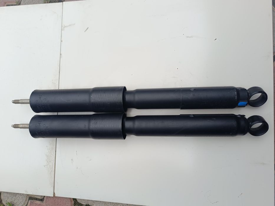 Амортизаторы задние land cruiser 80, 105, 100