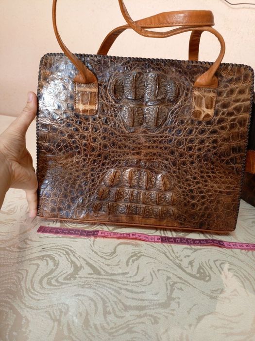Продается женская сумка из кожи Крокодила (натуралный)