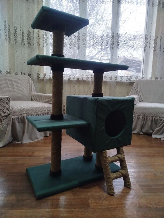 Для животных многоуровневый домик