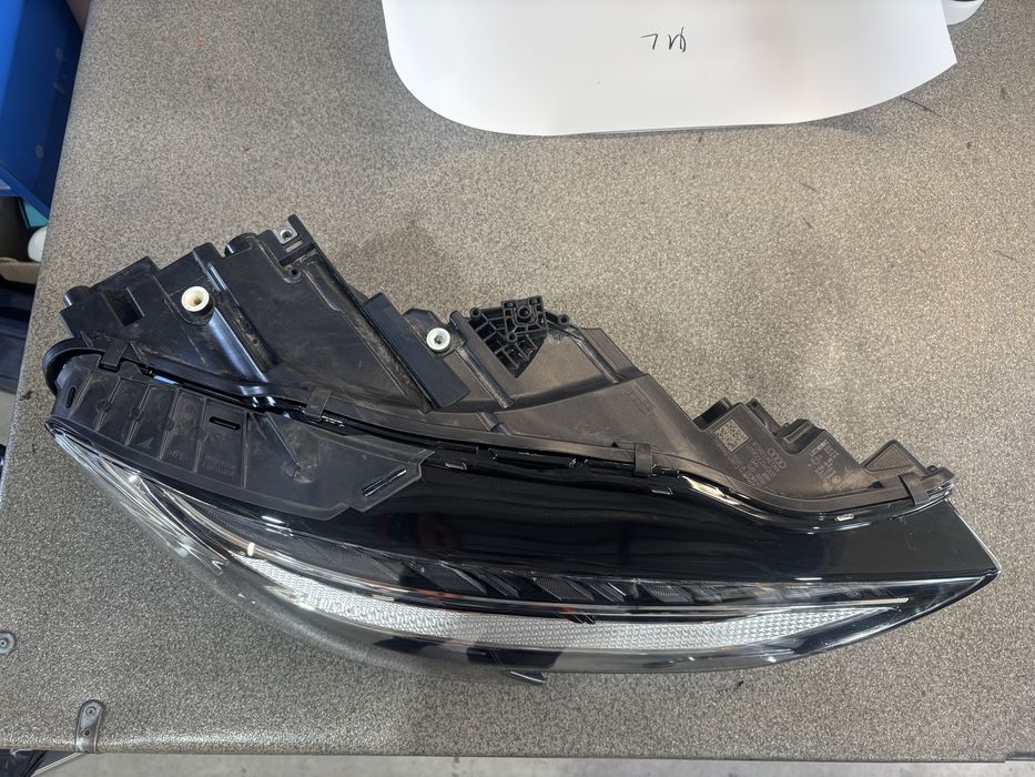 Far farove Audi a8 d5 facelift фар фарове Ауди а8 д5 фейс