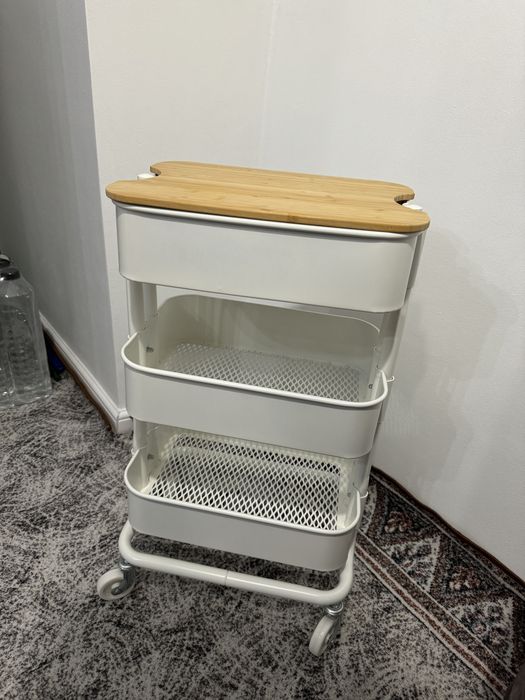 Carucior Ikea alb