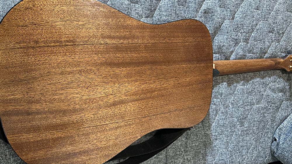 Продам в хорошие руки гитару