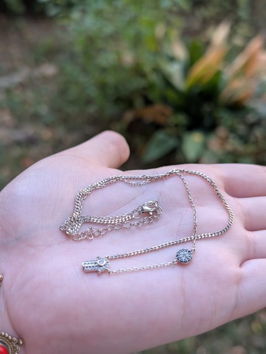 Vechi colier lant din argint de 925, cu o mana Hamsa, mana Fatimei si un ochi protector