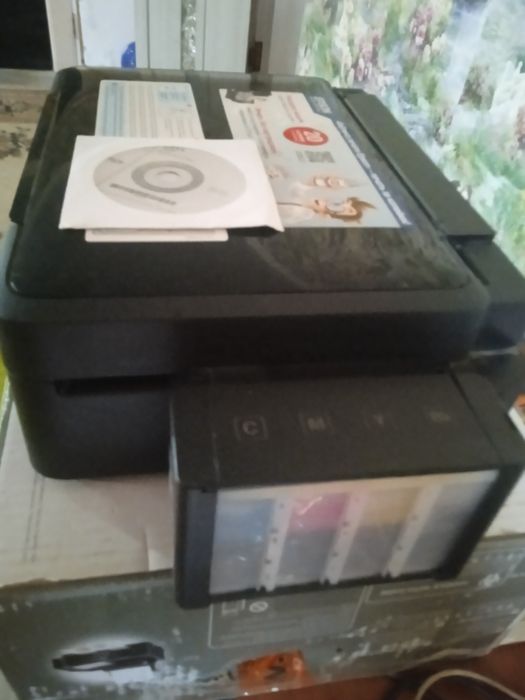 Продам цветной принтер