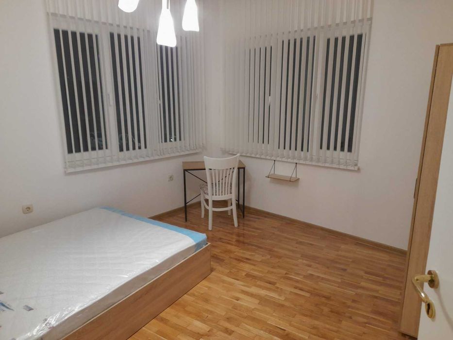 Дава се под наем Тристаен апартамент в София, Медицинска академия - 60 кв.м за 777.75 € - Снимка #2