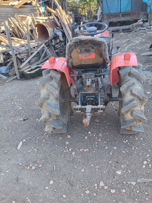 Китайски трактор с фреза