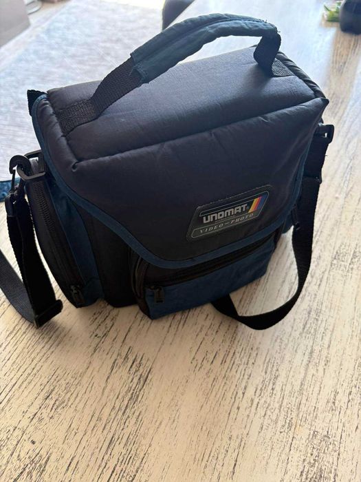 Olympus E-420 DSLR двоен кит 14-42mm + 40-150mm употребяван с аксесоари