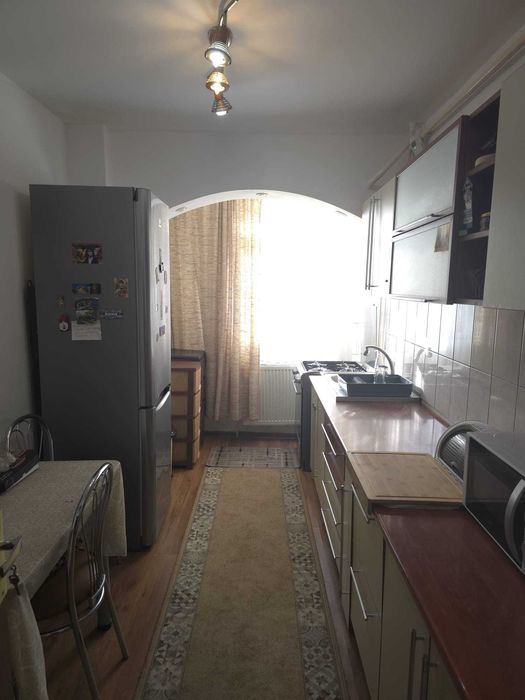 Apartament 2 camere decomandat – parter – 63 mp – lângă Școala nr. 3