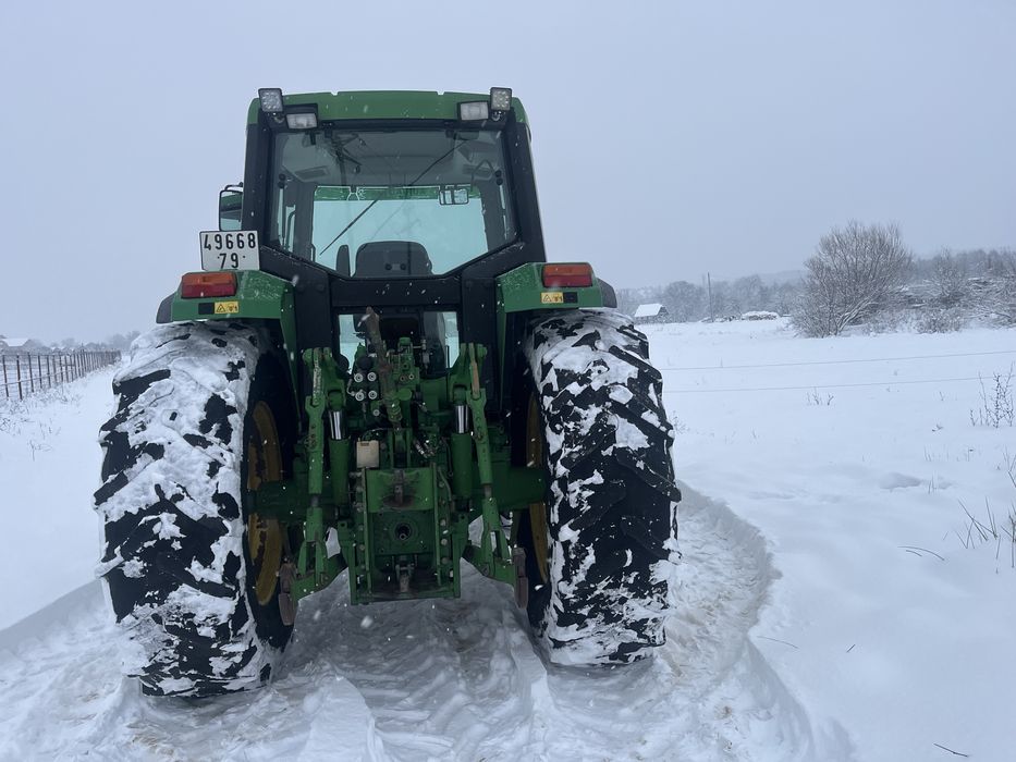 Tractor john deere 6800