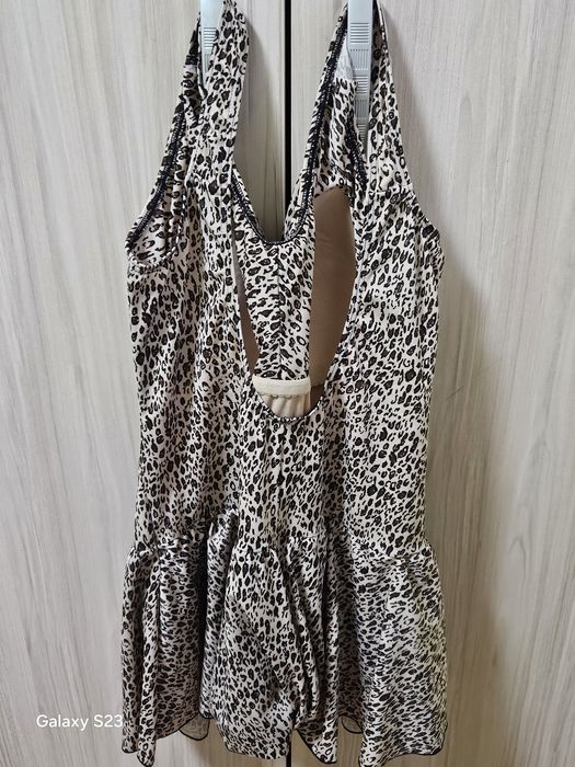 Бански тип рокля