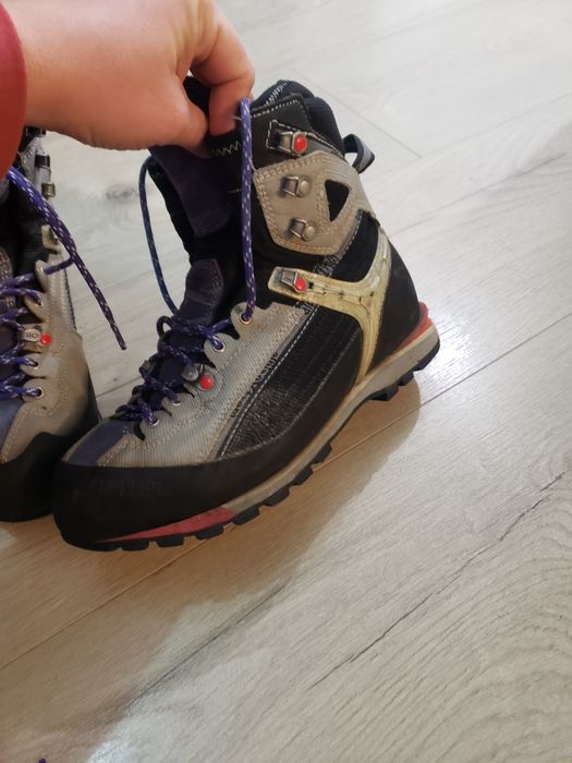 Ghete Goretex stare impecabila nr 40,5 unisex