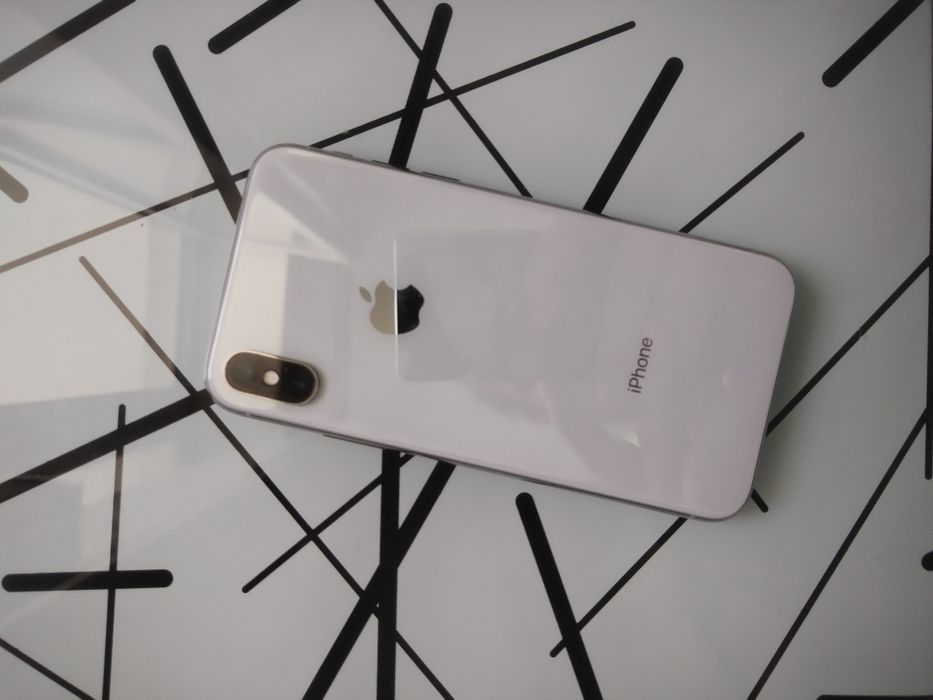 Айфон Х/256g телефон