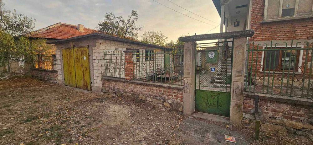 Продава се Къща в с. Черноземен, Област Пловдив - 140 кв.м за 586 €/кв.м - Снимка #1