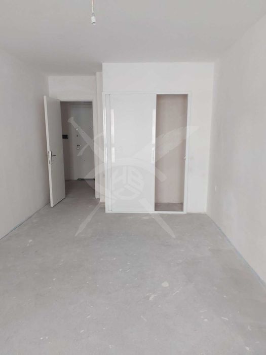 Продава се Двустаен апартамент в Пловдив, Христо Смирненски - 75 кв.м за 1774 €/кв.м - Снимка #3