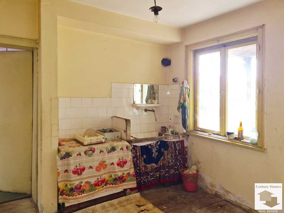 160027 Просторна къща в с. Бяла река, на 45 км от Велико Търново