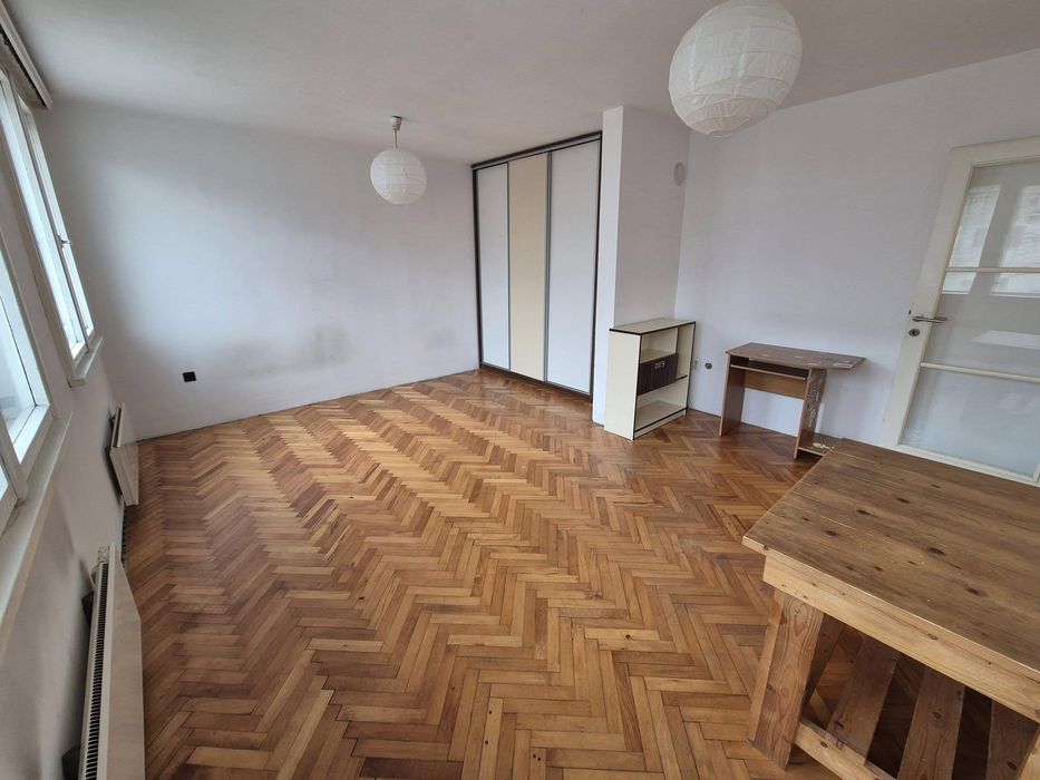 Дава се под наем Едностаен апартамент в София, Западен парк - 35 кв.м за 400 € - Снимка #1