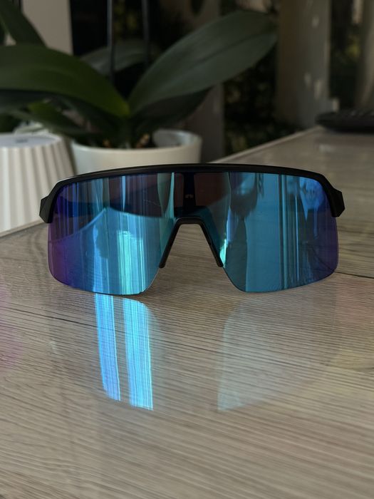 Oakley Sutro Lite S слънчеви очила