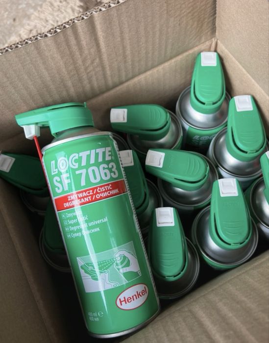 spray degresant universal de la Henkel