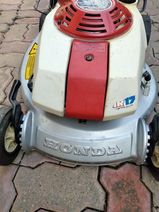 Honda, tuns iarba, originală