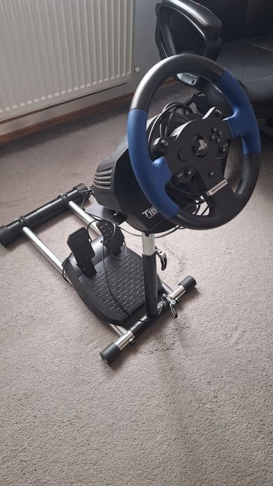 Thrustmaster T150 + Wheel stand pro