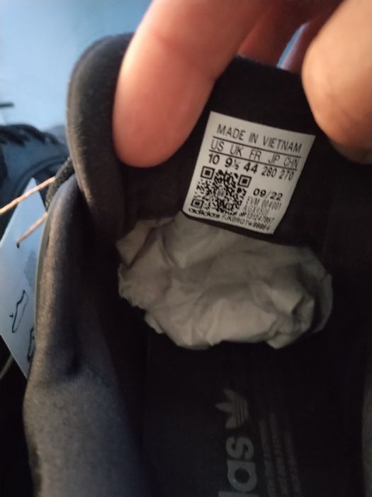 Adidas Oznova 44номер 28см.