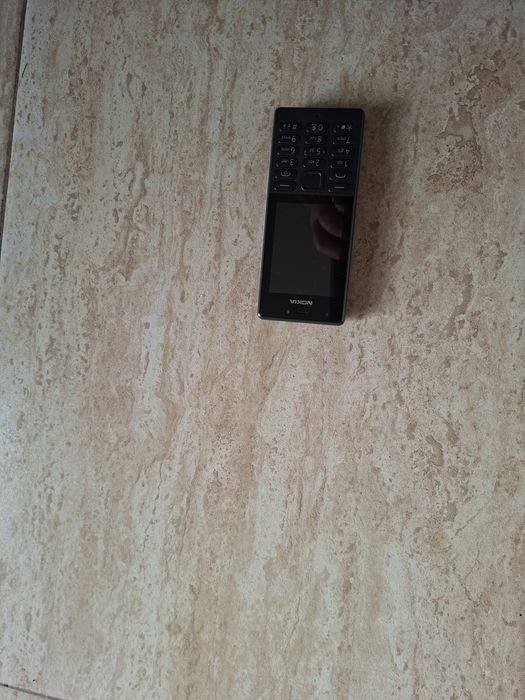 Vind telefon Nokia cu 2 cartele in stare bună.