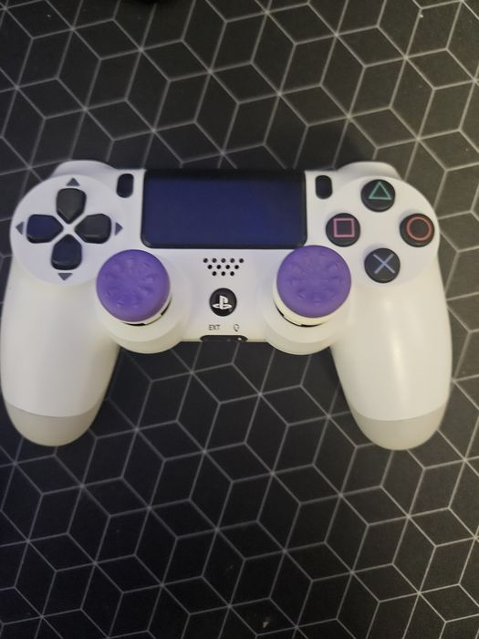 Controller ps4 cu thumbsticks extenders kontrolfreek