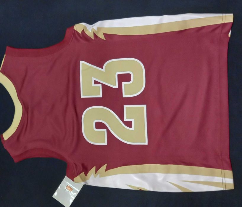 Тениска и потник за баскетбол