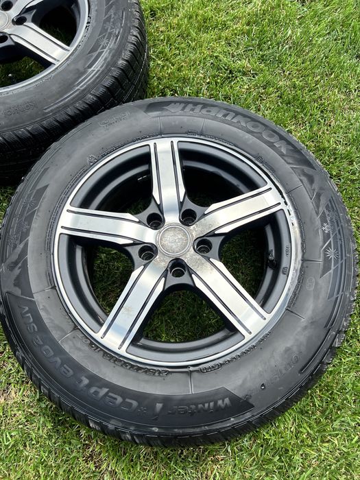 Set jante aliaj Platin 5x114.3 ET38 + anvelope iarnă 215 70 R16 – Mitsubishi Outlander / alte modele