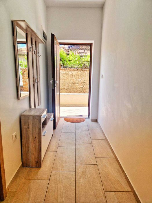 Дава се под наем Едностаен апартамент в Асеновград - 45 кв.м за 280.5 € - Снимка #1