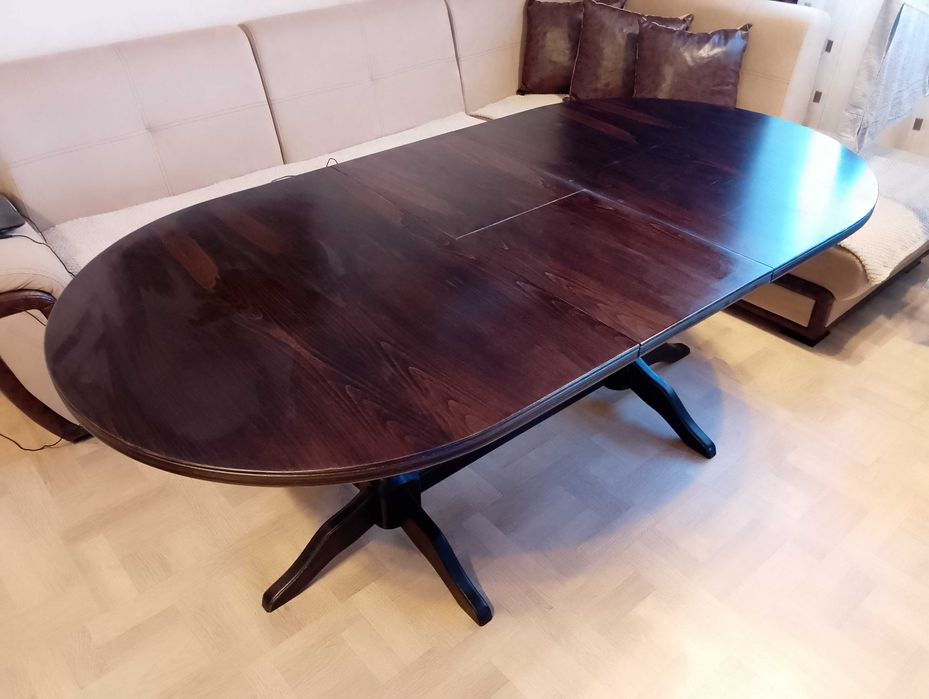 Трапезна маса 100/160+40см, височина 75 см.