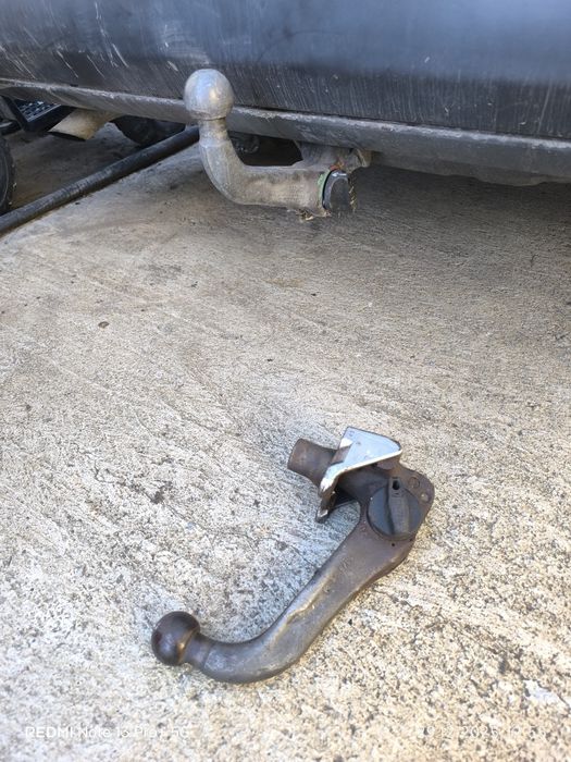 Автоматичен теглич за Мерцедес 124 седан