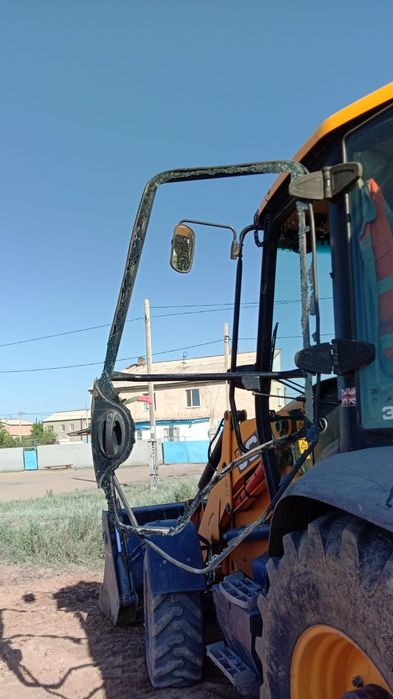 Лобовые Стекла на спец технику