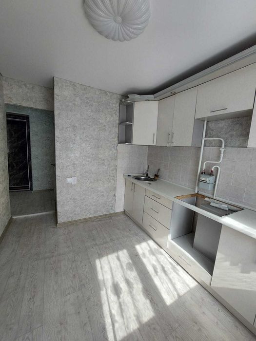 Продам 1 кв ул Астана 48