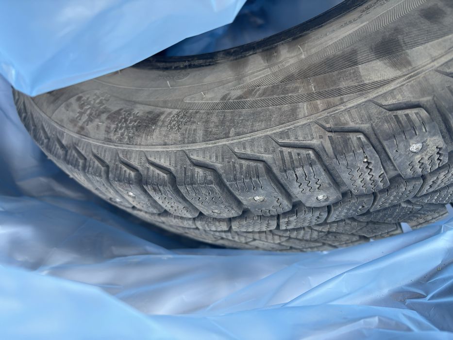 Зимние шины комплект