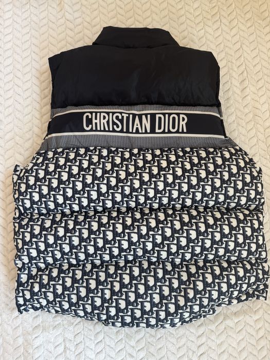 Дамски двулицев елек нов