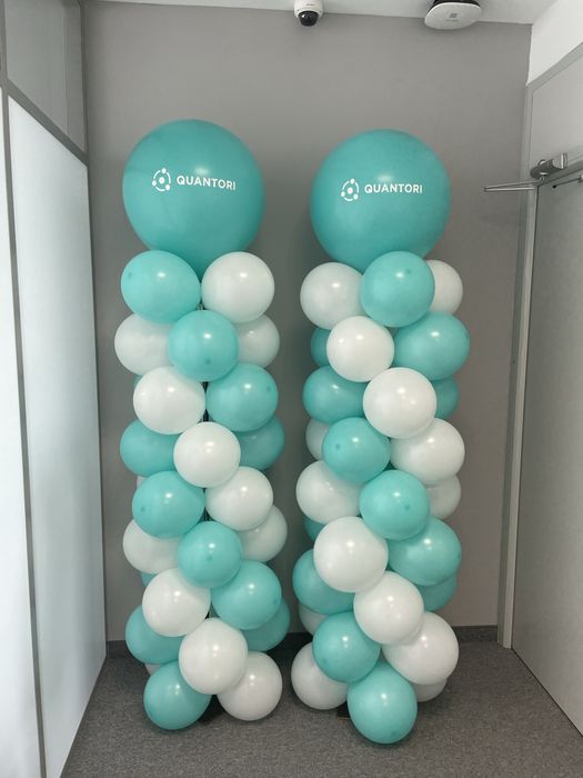 Арка из шаров для входной группы